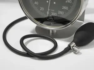 Blood pressure monitor maximed detail with inflation bulb f bosch
