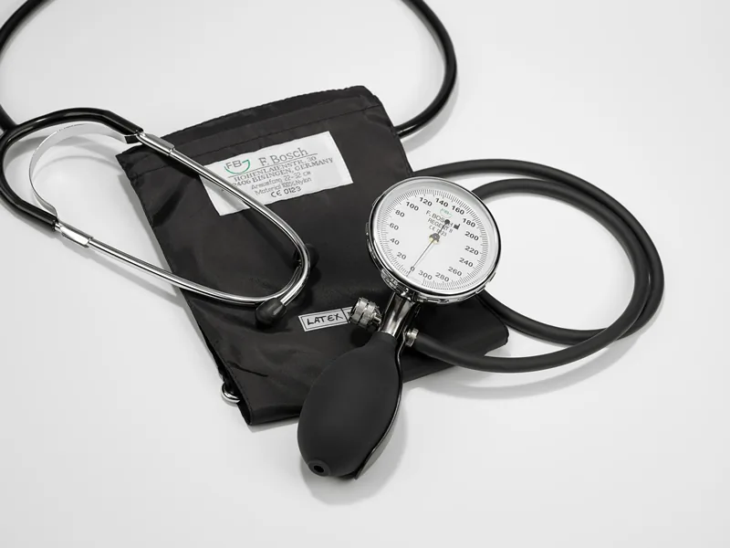 Blood pressure monitor regent main image f bosch