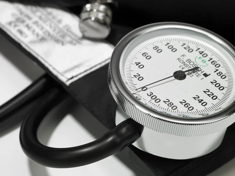 infusion-cuff-detail-manometer-f-bosch Infusion cuff detail manometer F. Bosch